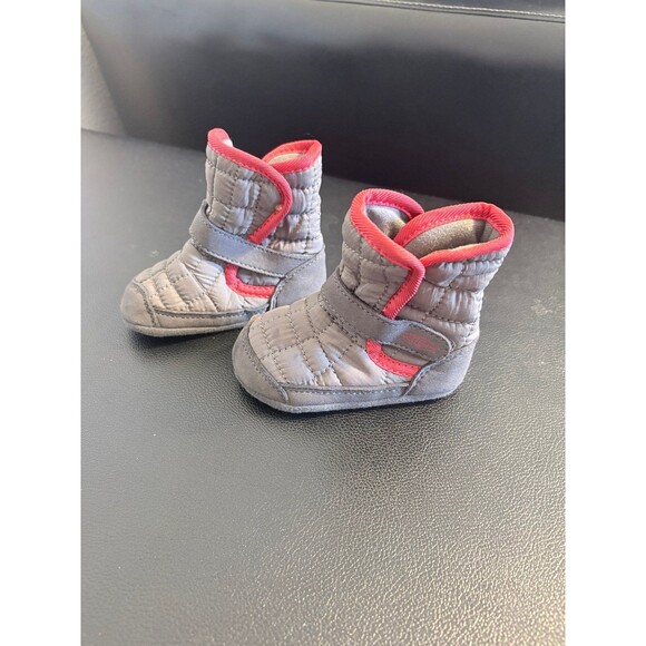 Keen Rover Crib Soft Bottom Boots Grey and Red Size 18M - Picture 1 of 5